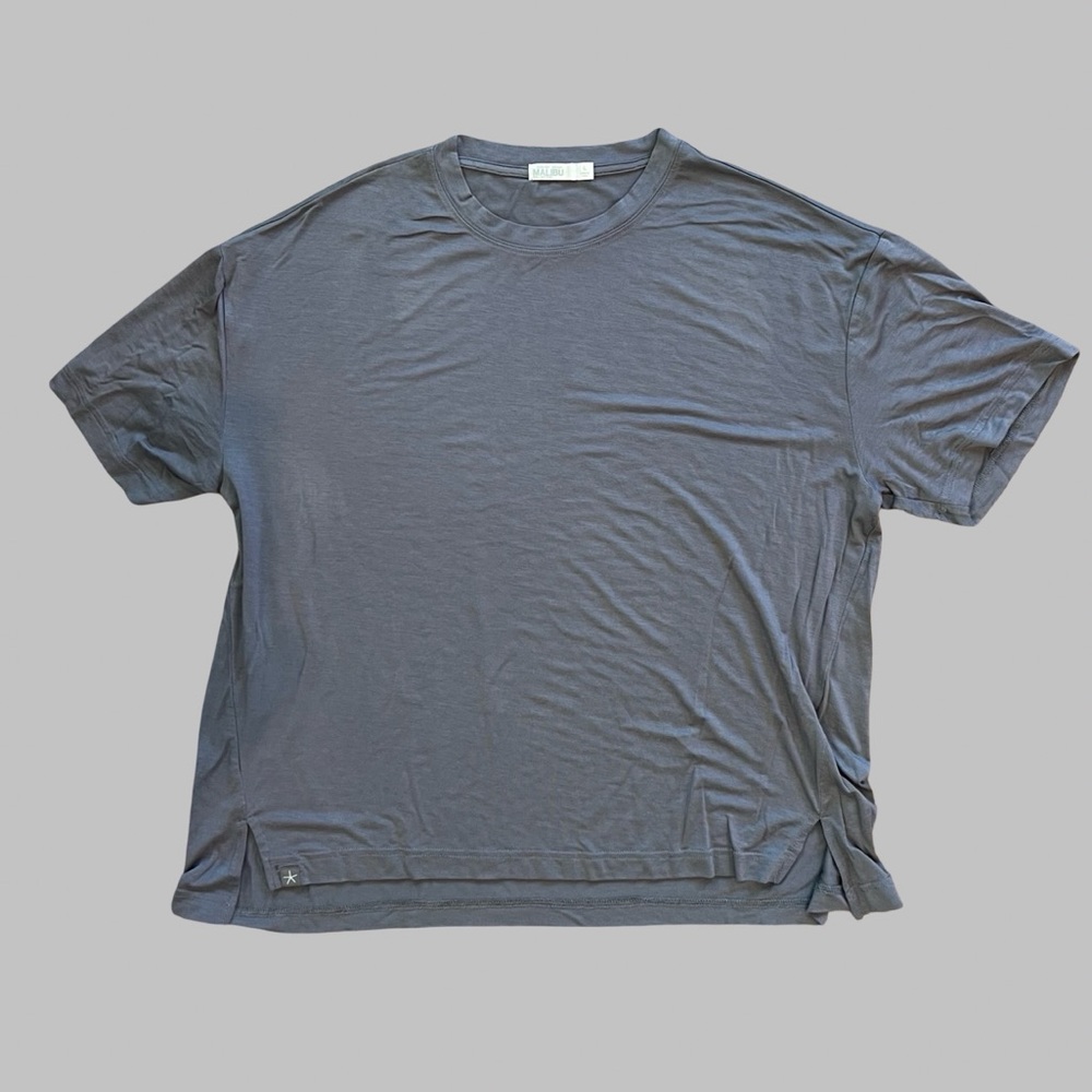 NWOT barefoot dreams tee